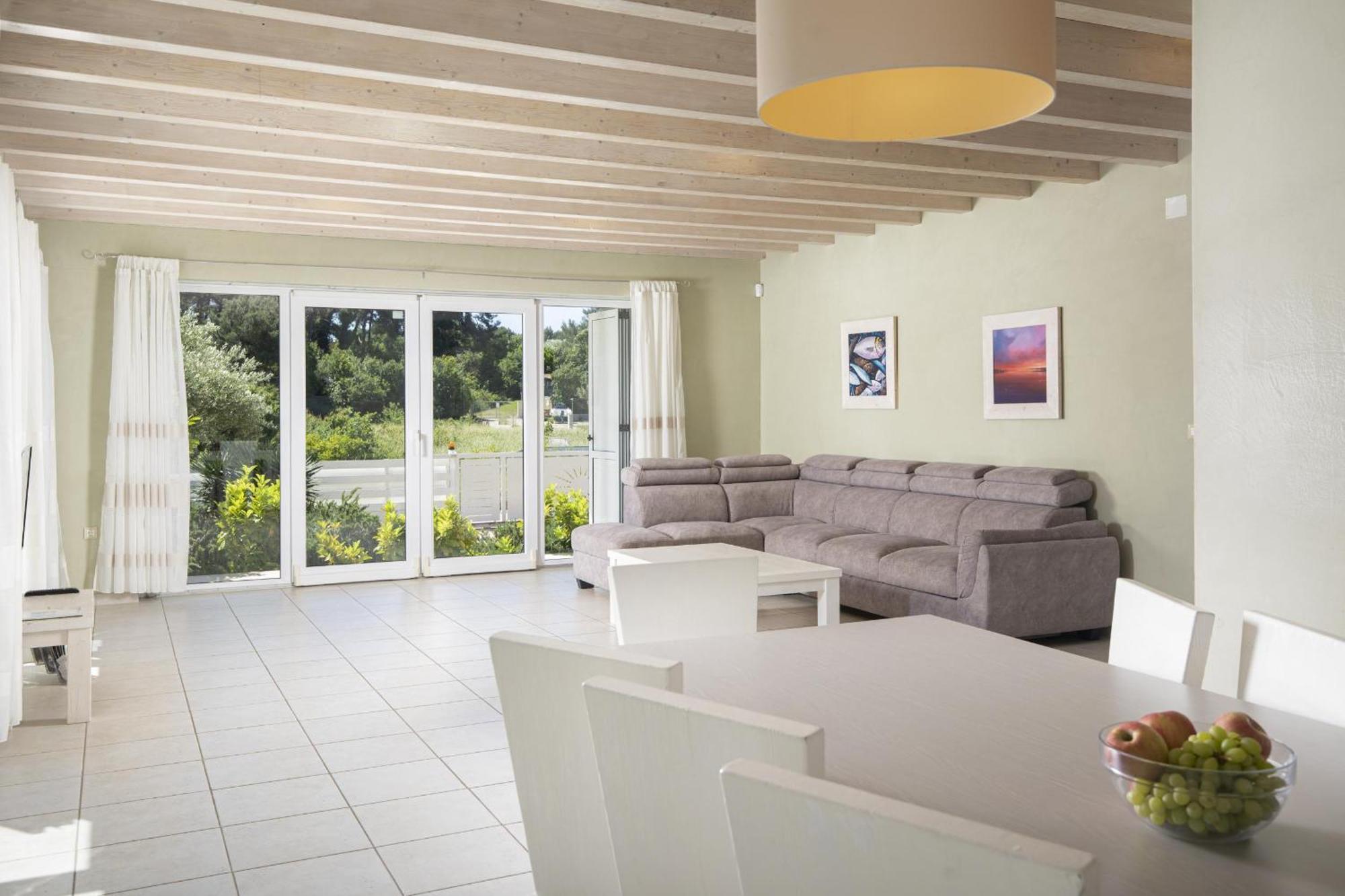 Villa Bella - Beautiful And Modern House With Pool, Souna, Jacuzzi & Playground, Liznjan - Istra Bagian luar foto