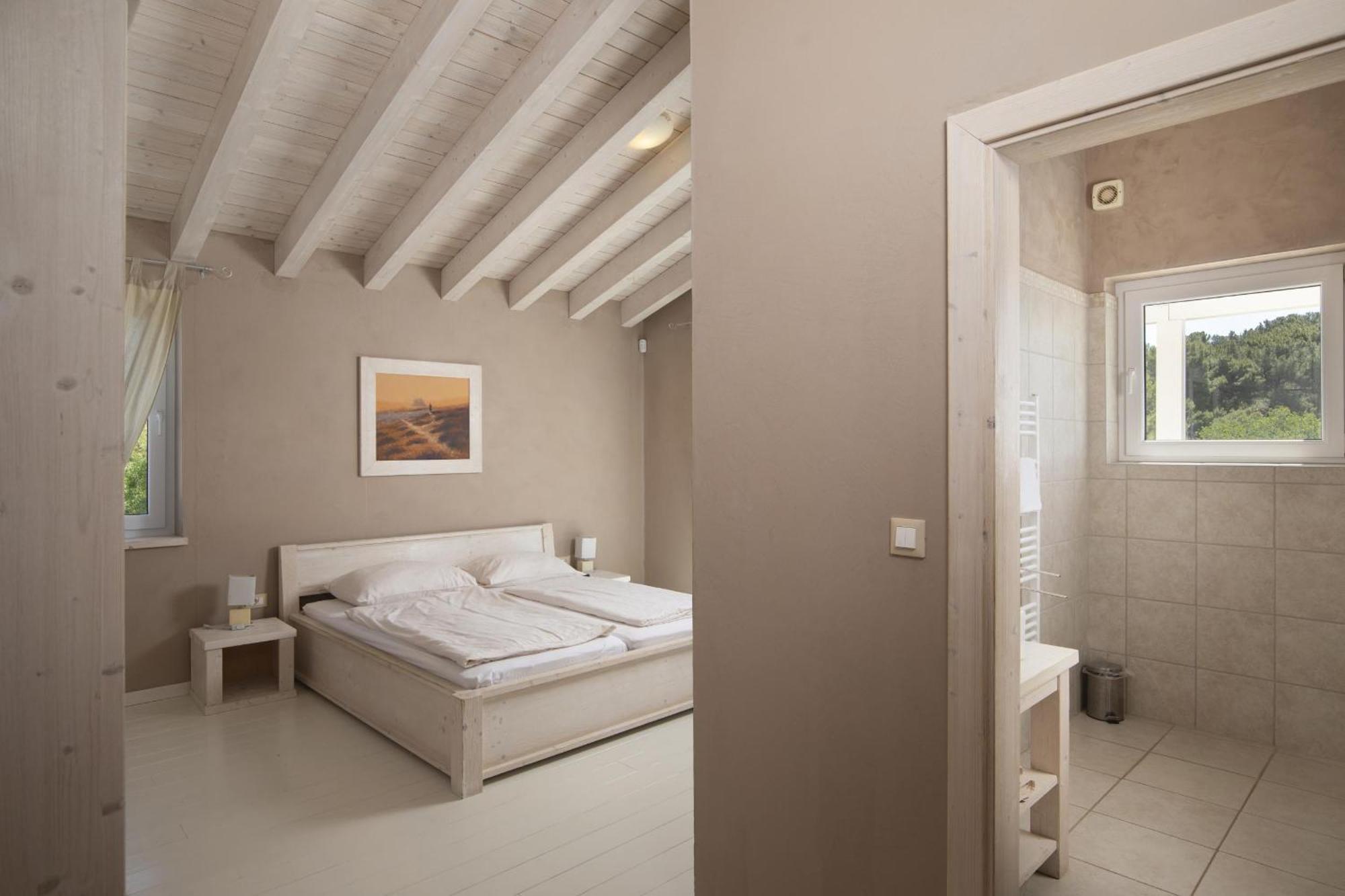 Villa Bella - Beautiful And Modern House With Pool, Souna, Jacuzzi & Playground, Liznjan - Istra Bagian luar foto