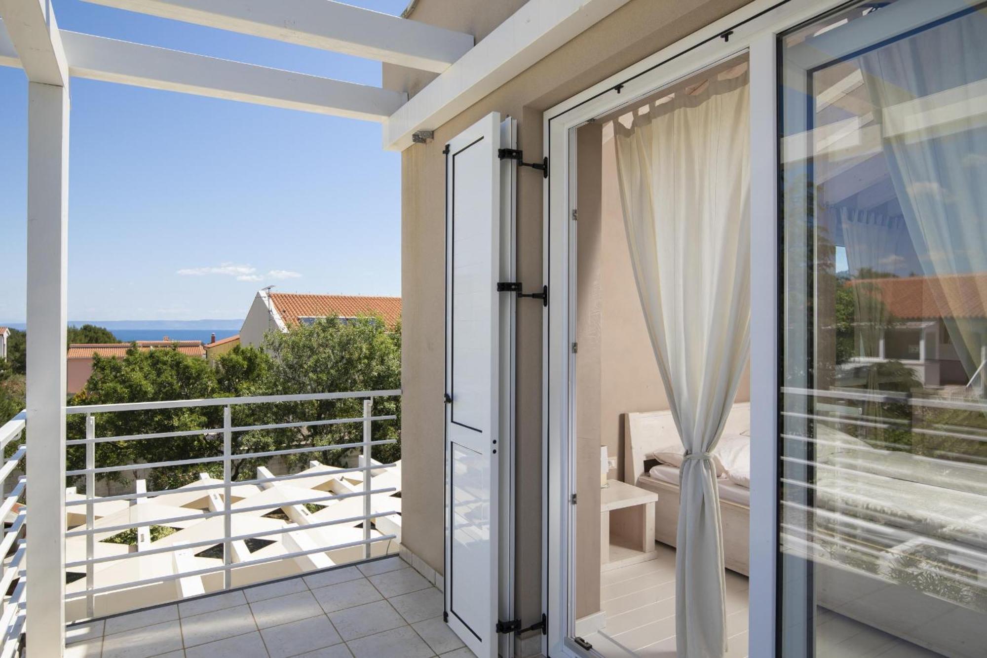 Villa Bella - Beautiful And Modern House With Pool, Souna, Jacuzzi & Playground, Liznjan - Istra Bagian luar foto