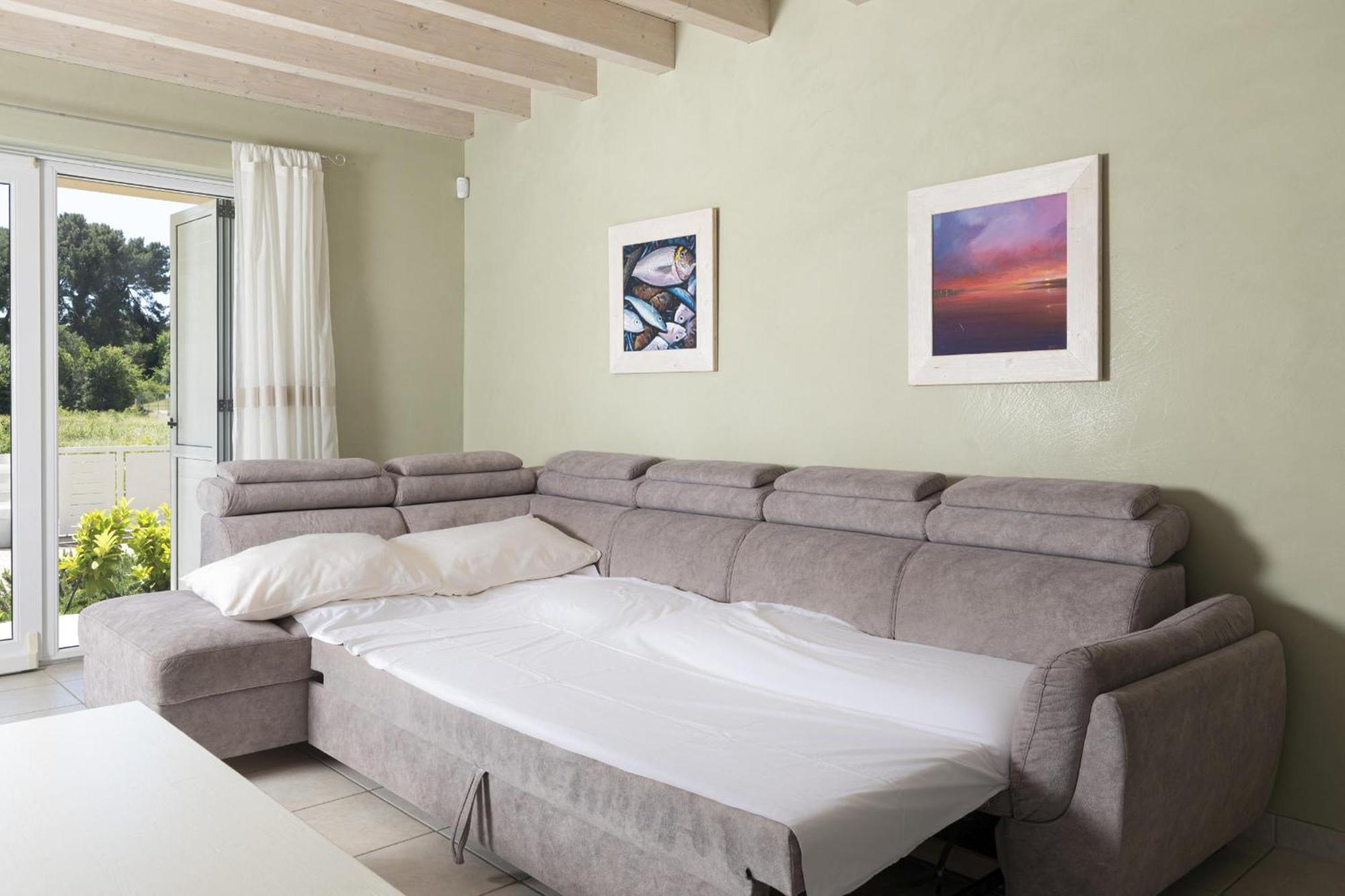 Villa Bella - Beautiful And Modern House With Pool, Souna, Jacuzzi & Playground, Liznjan - Istra Bagian luar foto